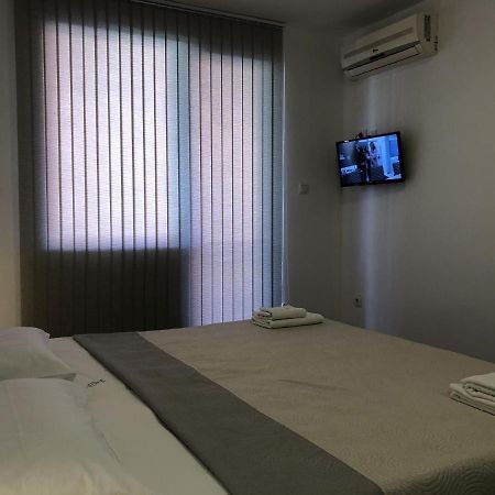 Aparthotel Elly Поморие Екстериор снимка