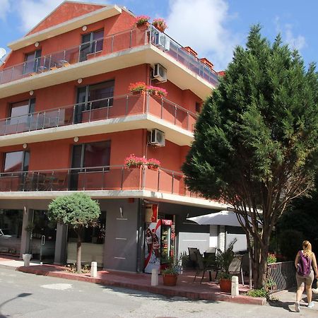 Aparthotel Elly Поморие Екстериор снимка