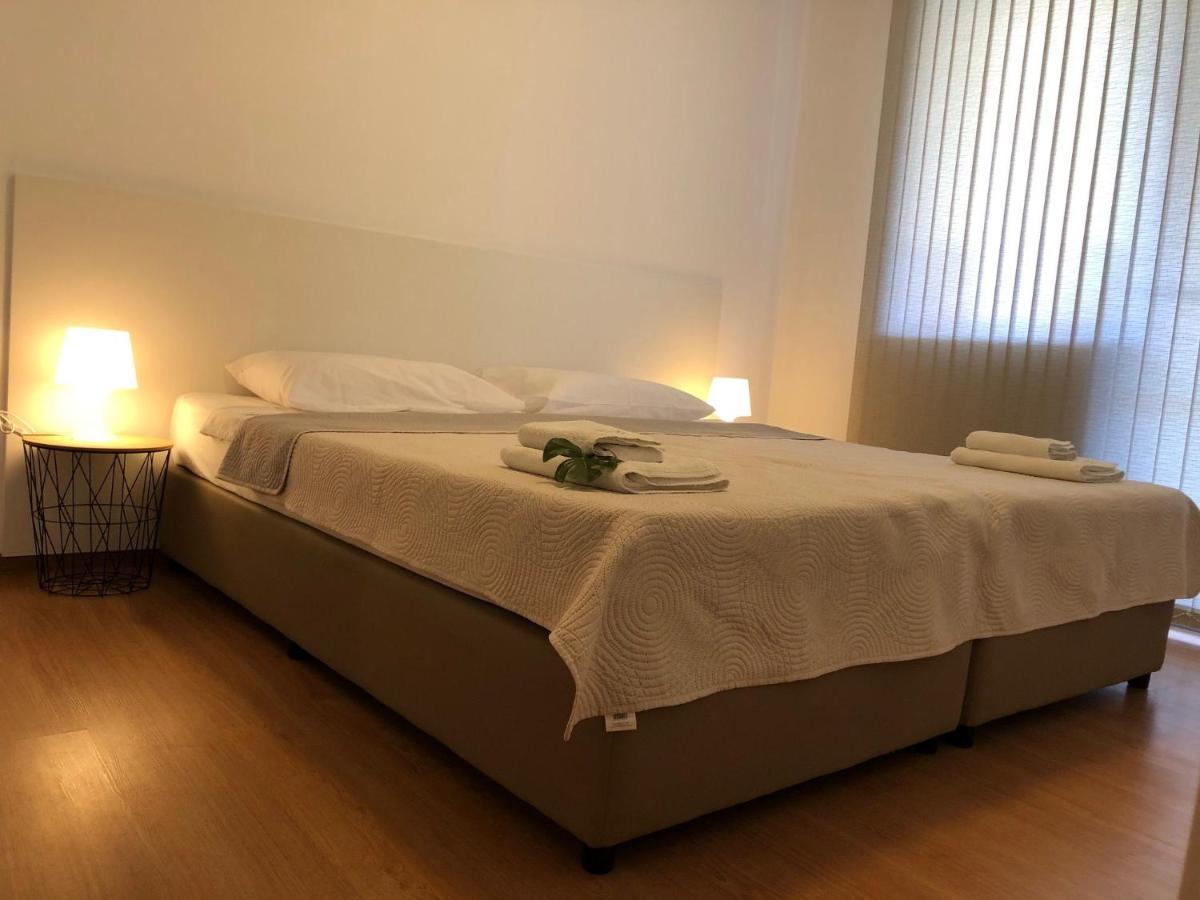 Aparthotel Elly Поморие Екстериор снимка