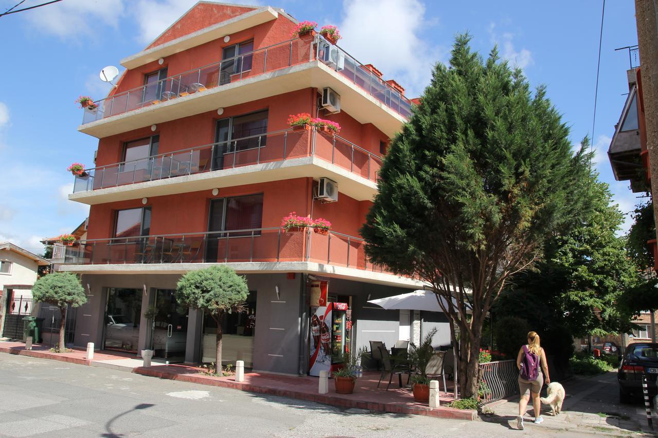 Aparthotel Elly Поморие Екстериор снимка